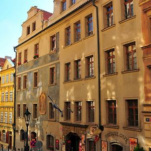 Residence Thunovska